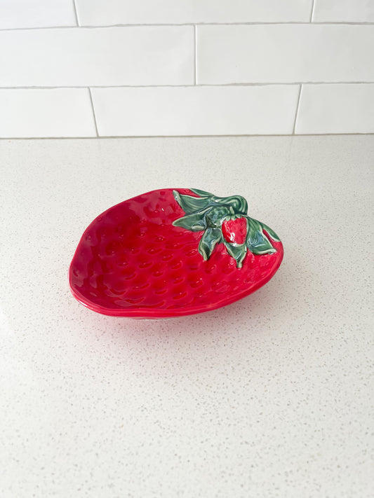 Strawberry Tray Dish - 6”