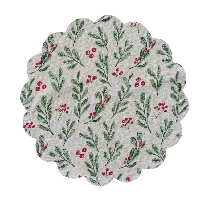 Scalloped Mistletoe Placemat - 15"