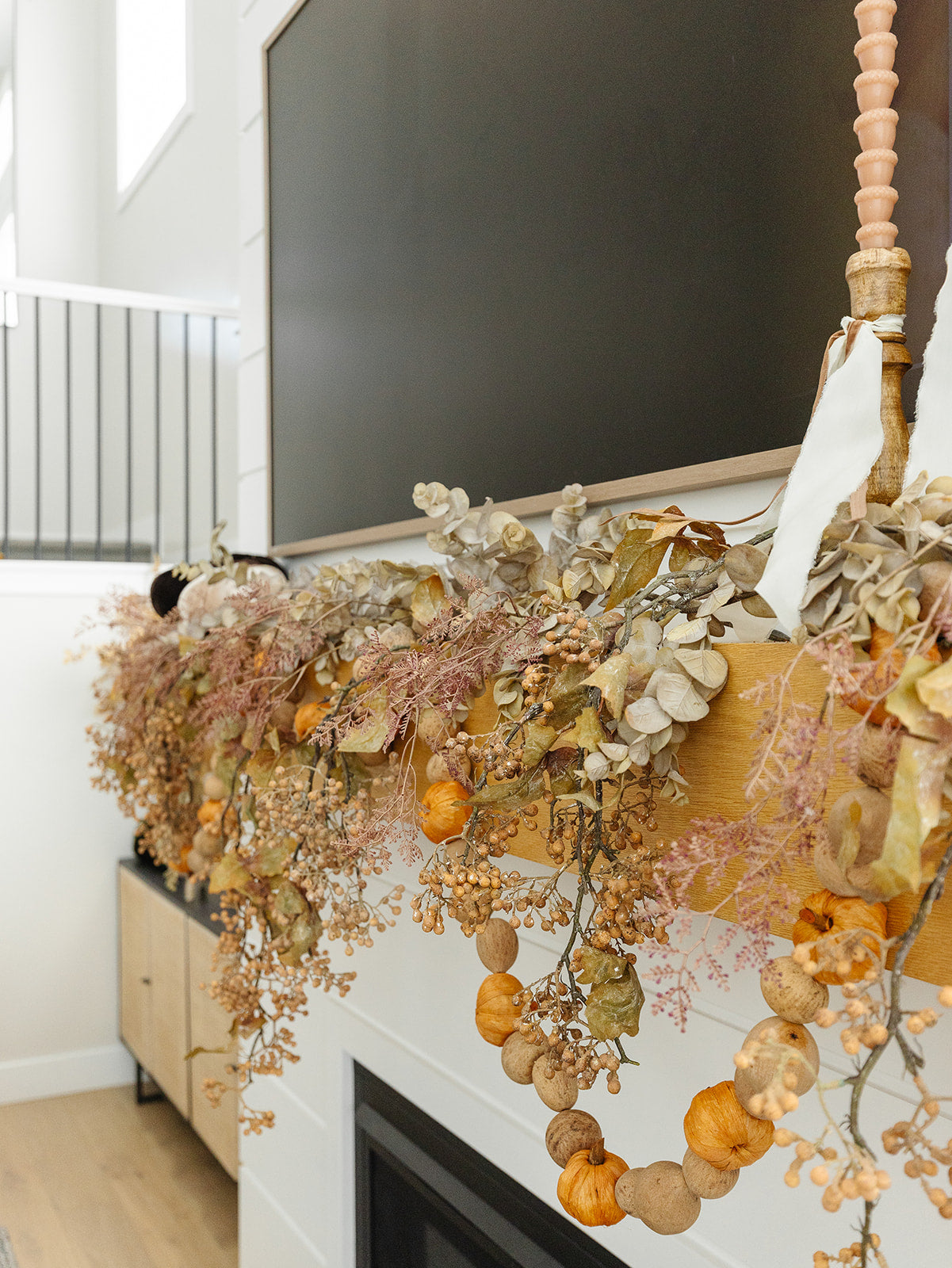 Berry Hanging Spray - 31"