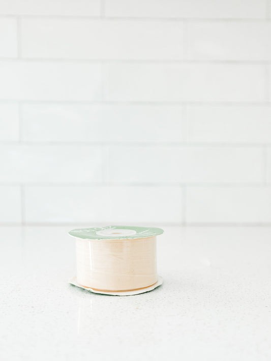 Crinkle Iridescent Cut Edge Ribbon-Ivory 1.5"