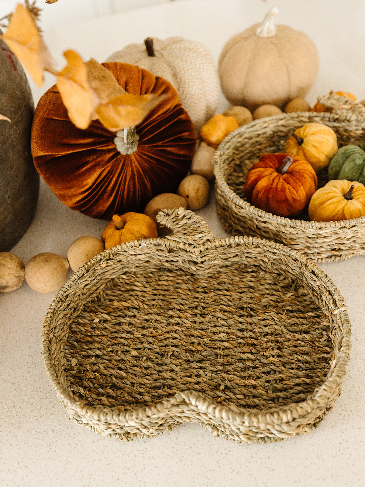 Woven Seagrass Pumpkin Tray - 2 Sizes