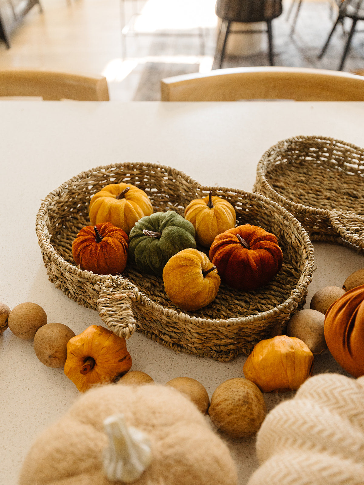 Woven Seagrass Pumpkin Tray - 2 Sizes