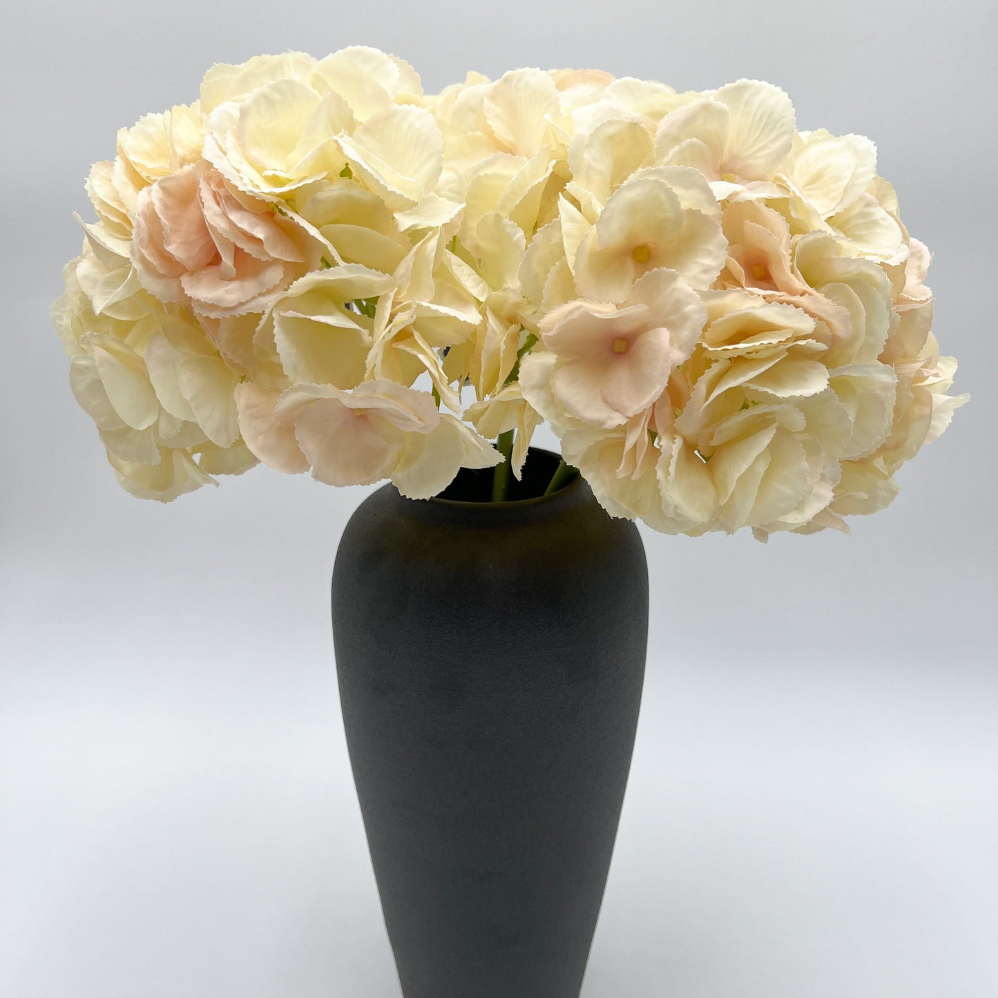 SG Black Vase