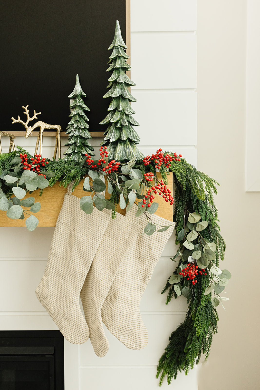 Red Berry Pick - 13"