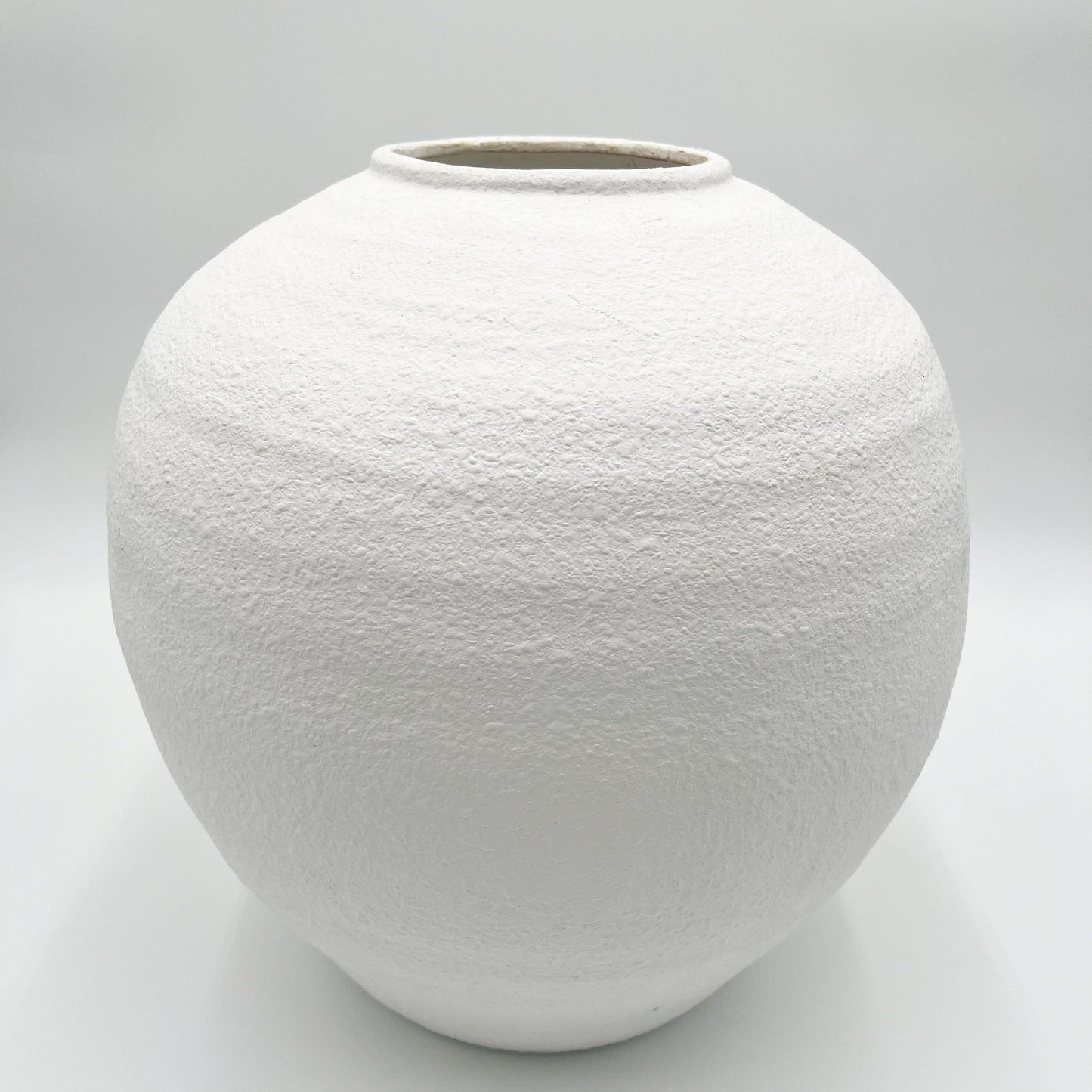 Gia White Cement Vase - 2 sizes