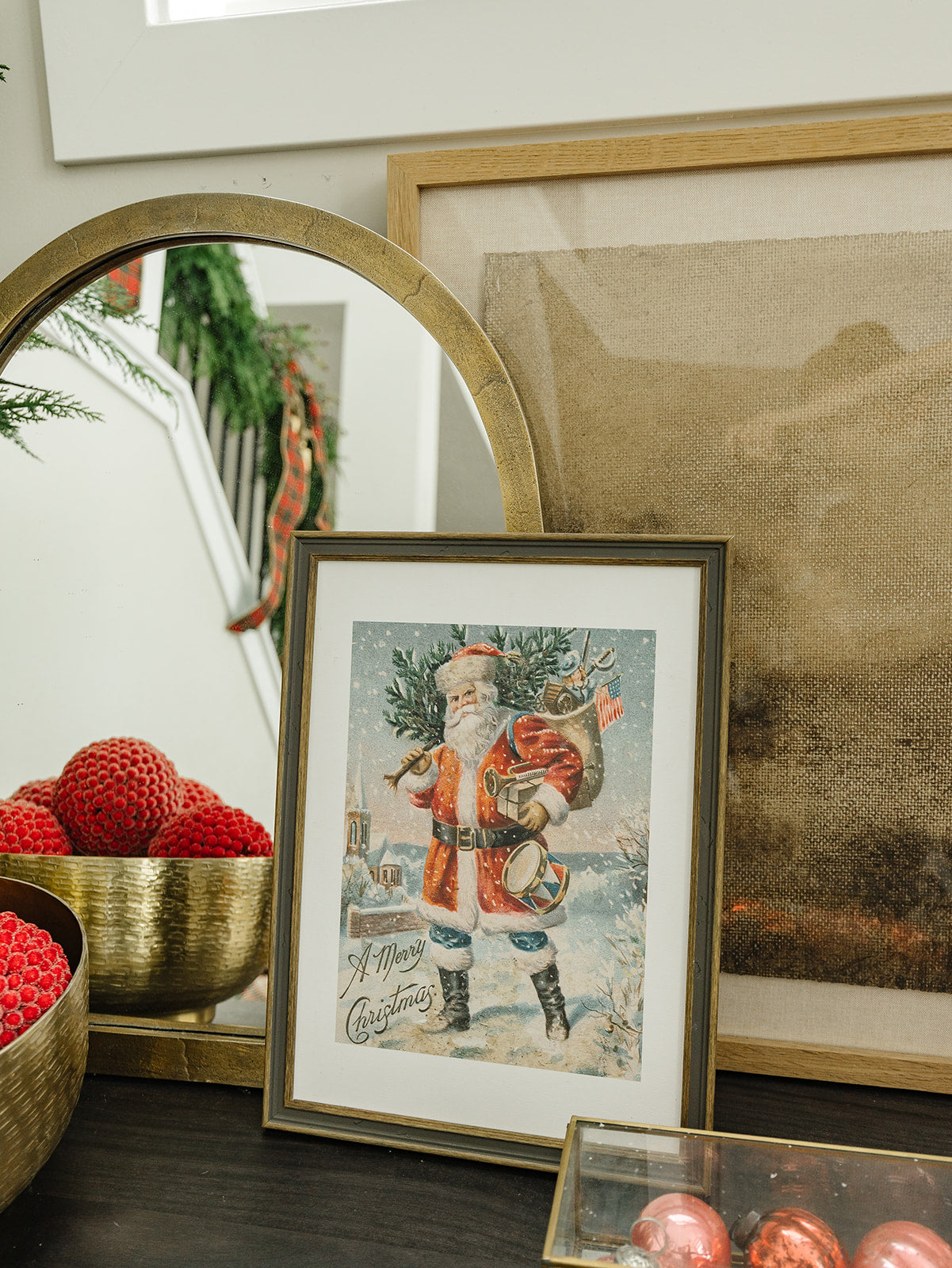 Here Comes Santa - Framed Christmas Art