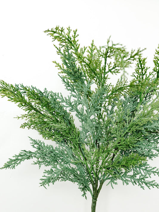 Soft Cedar Spray - 23"