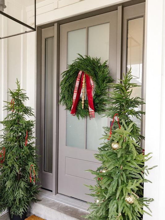 Ultra Deluxe Mixed Cedar Wreath - 30"