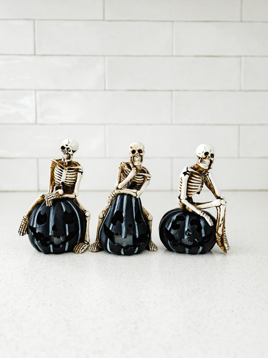 Skeleton on Jack o lantern LED - 3 Styles