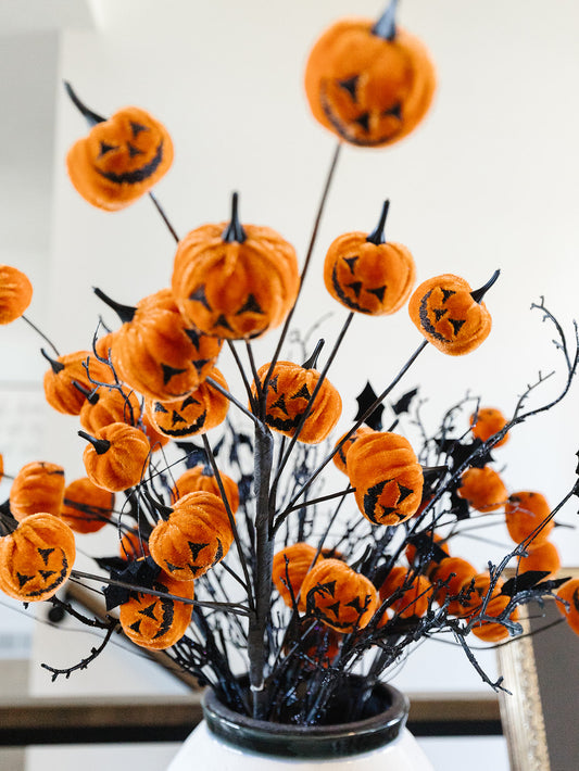 Jack-O-Lantern Pumpkin Spray 30" - Orange
