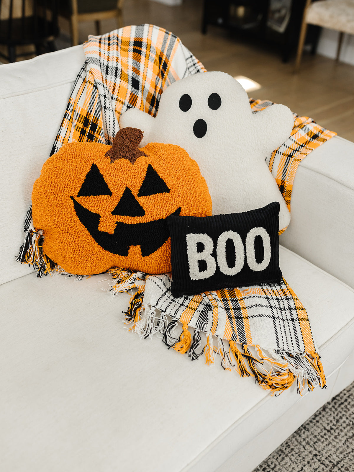 Boo Pillow - 10"x7"