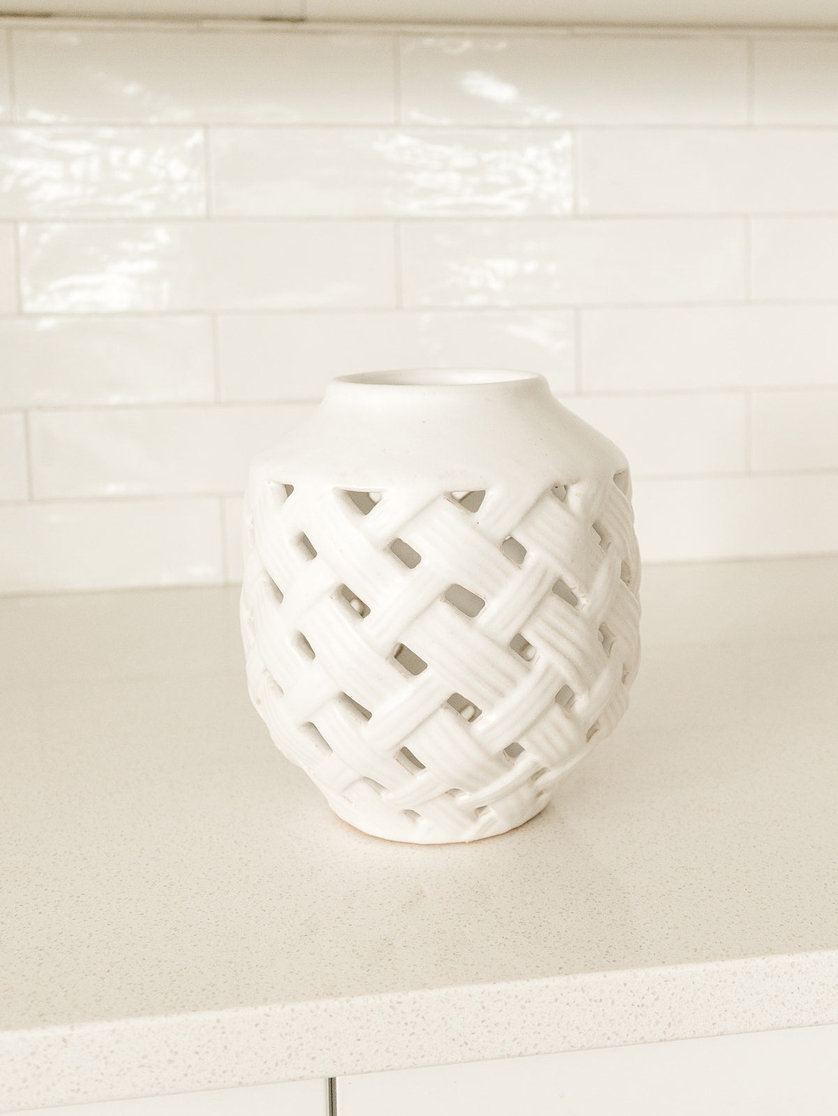 Forillon White Lattice Vase