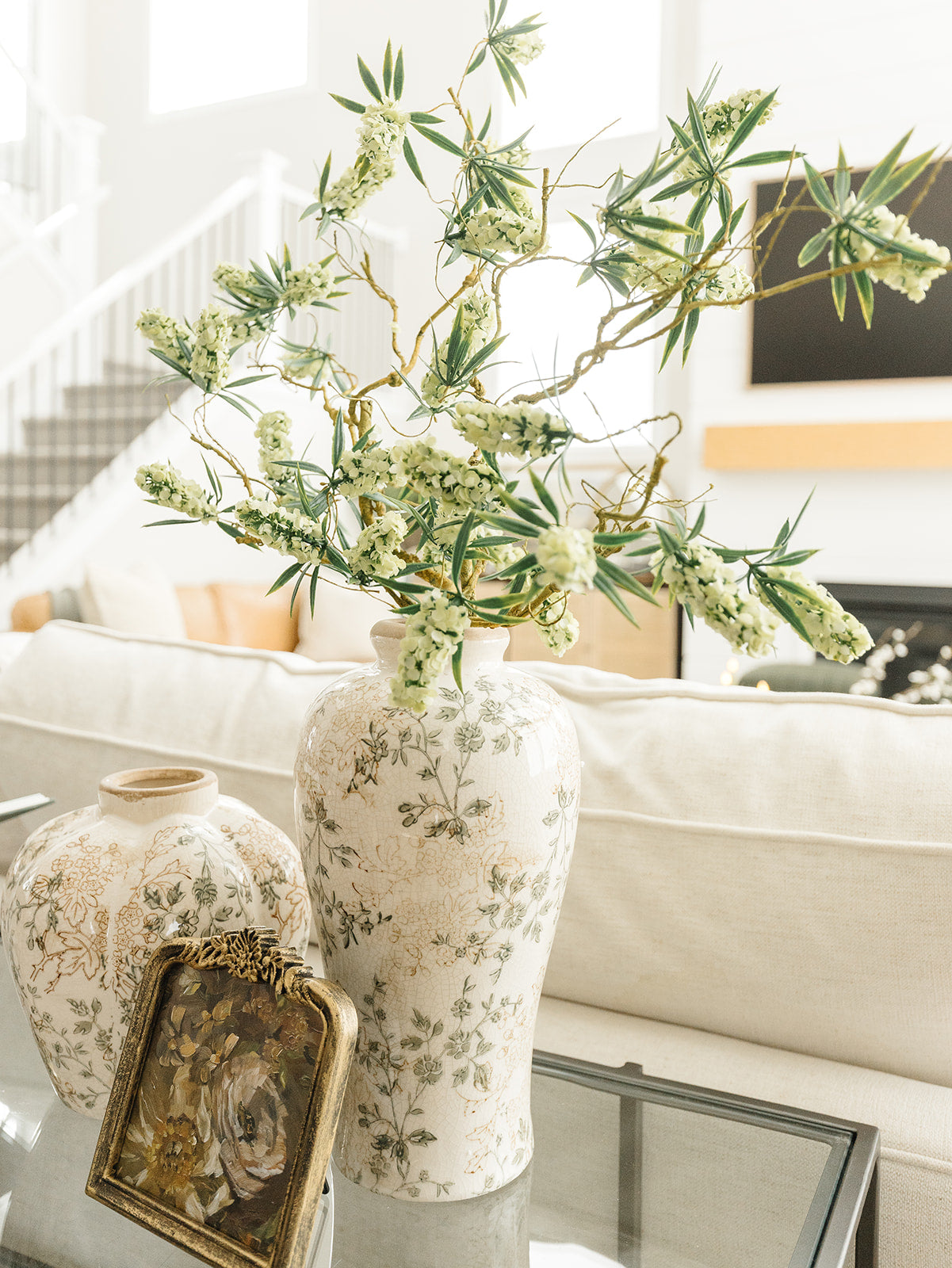 Mountain Blossom Spray - 43"