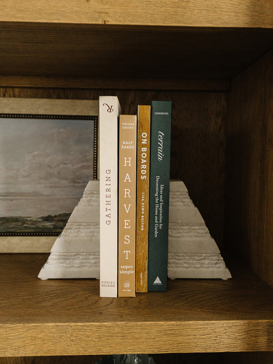 Cavetto White Marble Bookends - Set of 2