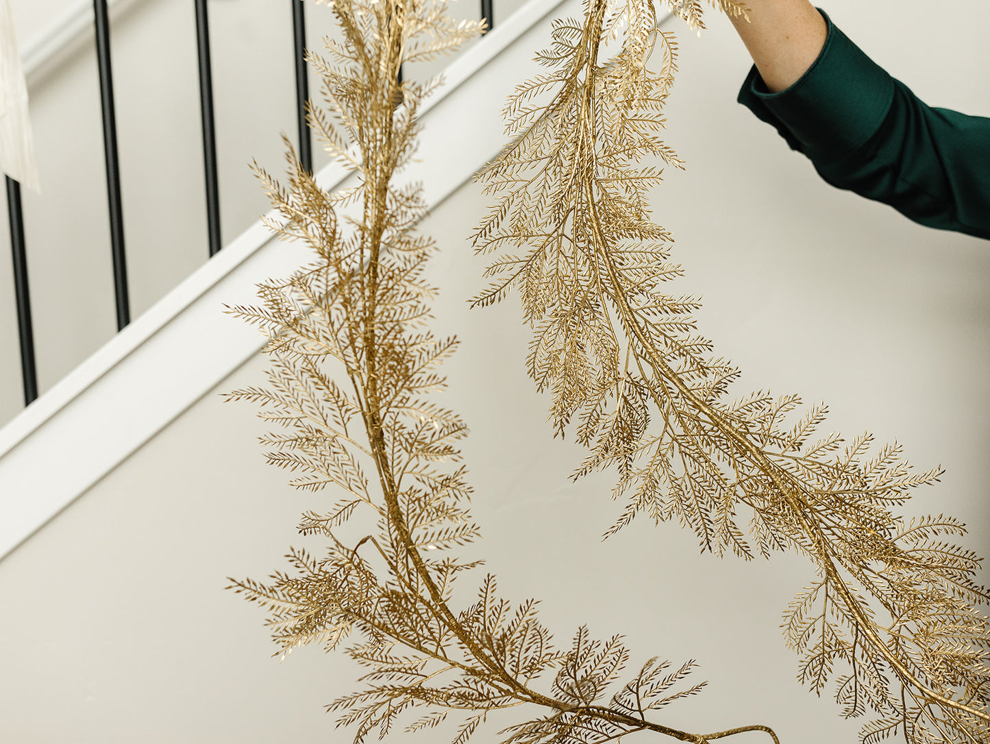 Metallic Mimosa Garland Gold 6'