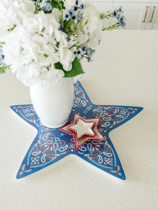 Metal Star Dishes - Set of 2 - 2 colors available