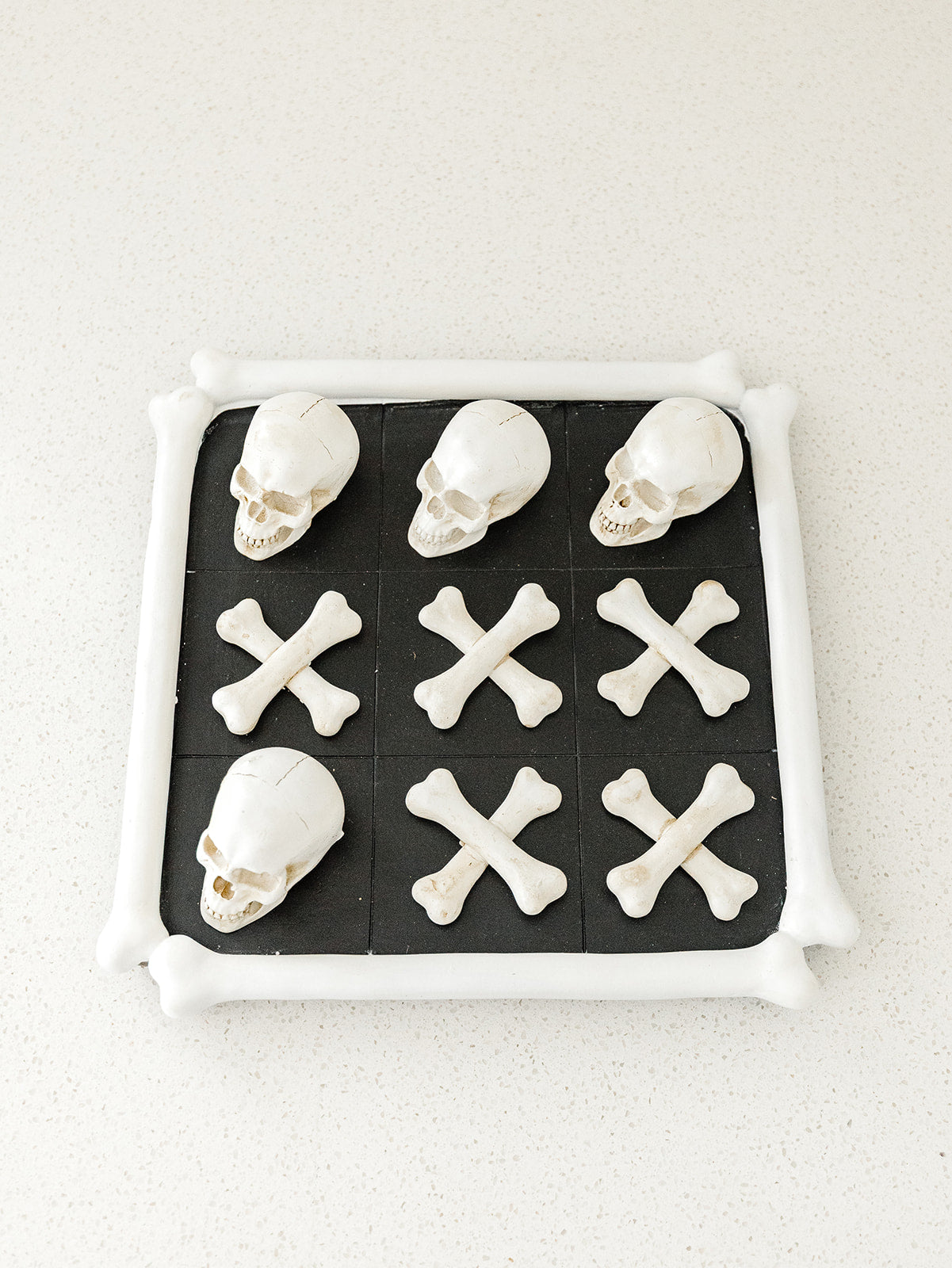 Skull & Skeleton Tic Tac Toe