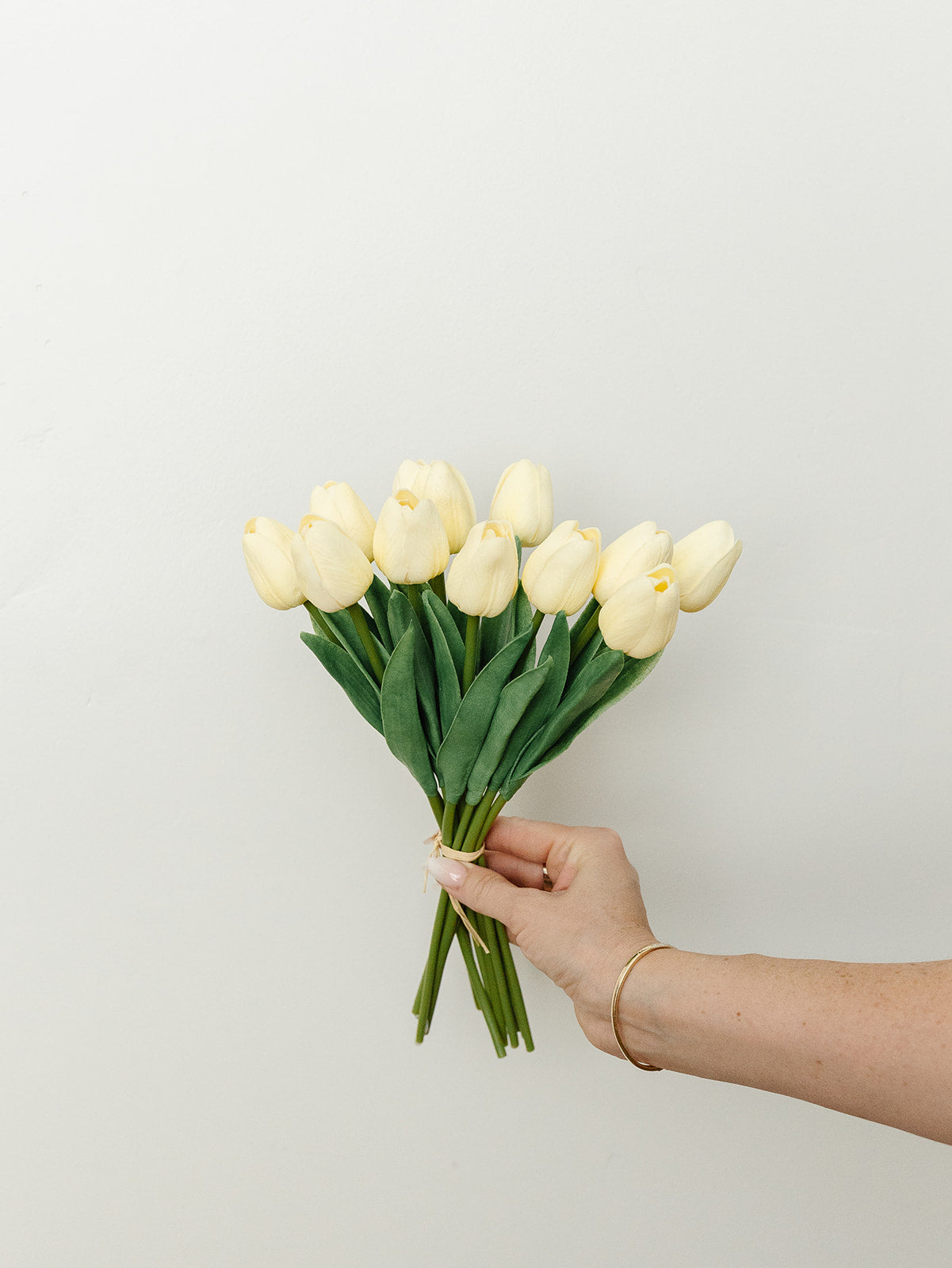 Real Touch Tulip Bundle in Light Yellow (12 Stems)- 13.5"