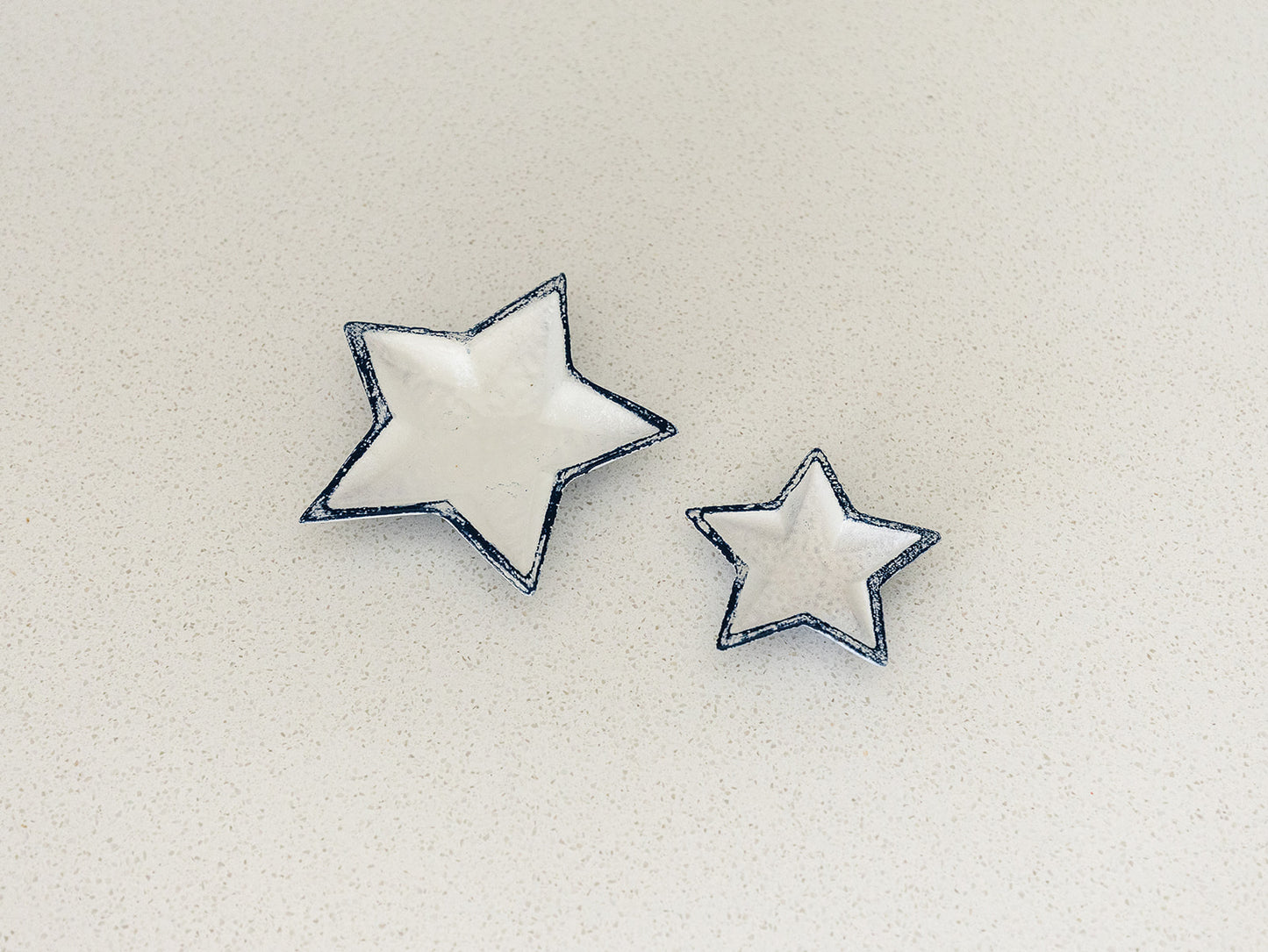 Star Dishes - Set of 2 - 2 colors available