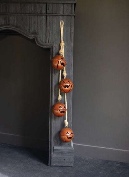 Halloween Jack-O-Lantern Bell Cluster