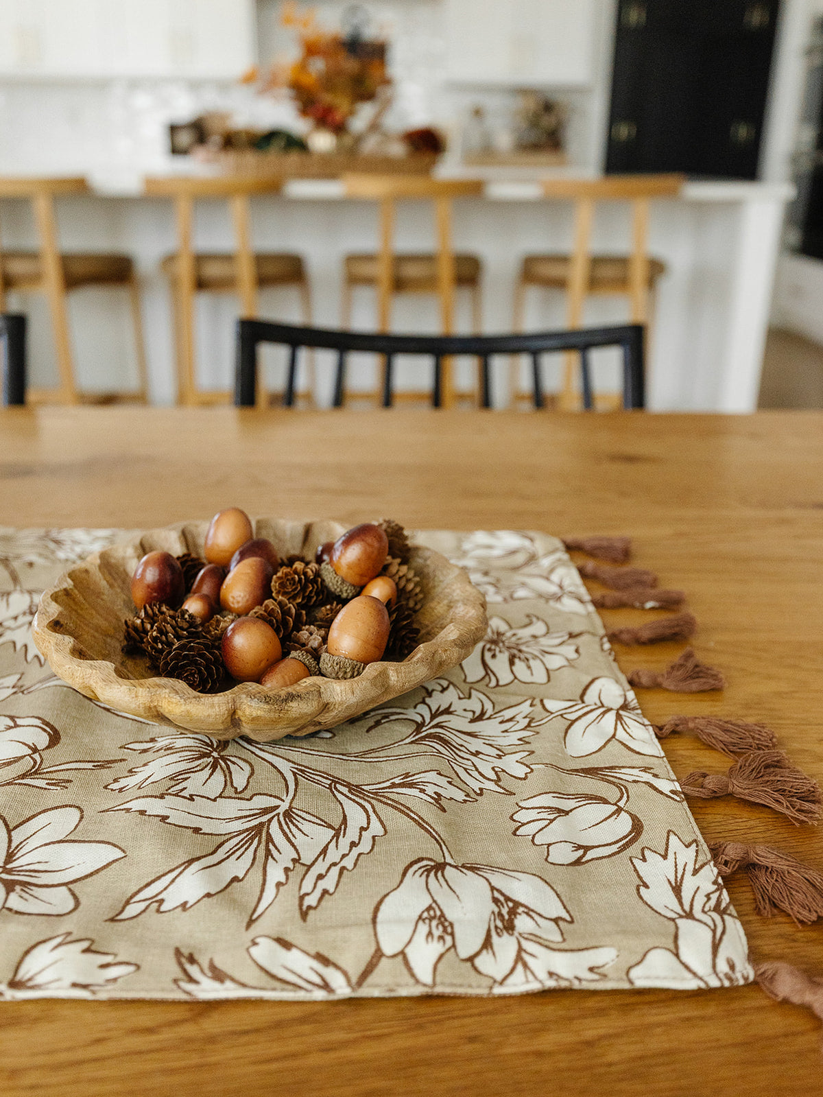 Mango Wood Scalloped Bowl - 8"