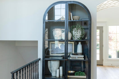 Breya cabinet