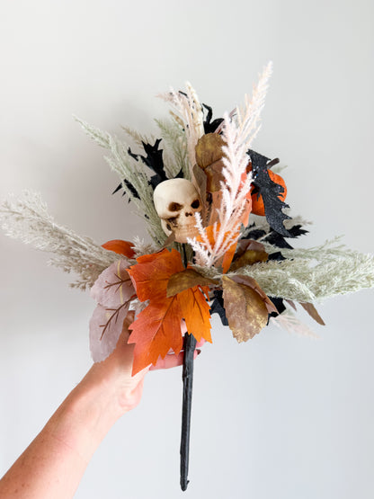 Skelton Pumpkin Spray - 18”