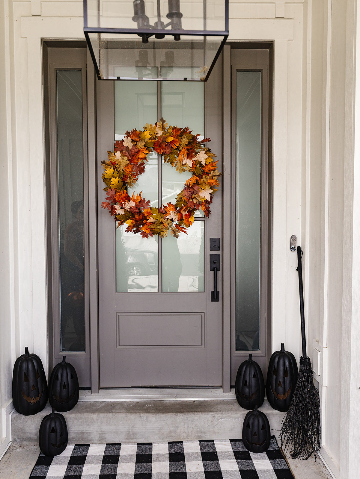 Maple/Oak Leaf Wreath - 32"