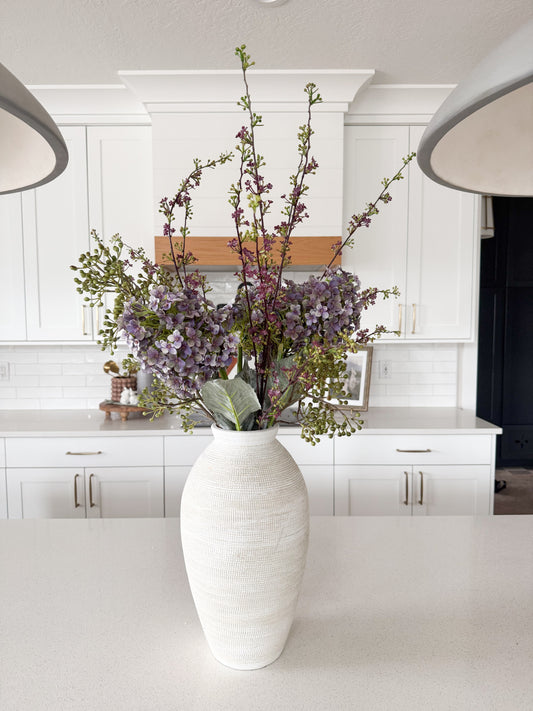 Hydrangea & Purple Spray Bundle￼
