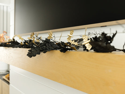 Black Oak Leaf Garland