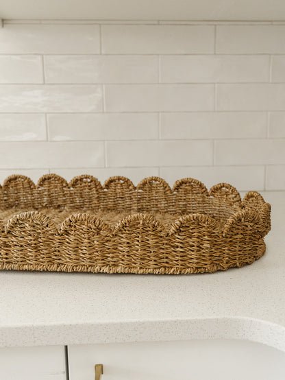 Decorative Bankuan Scalloped Tray
