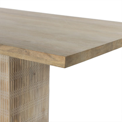 Kelby dining table