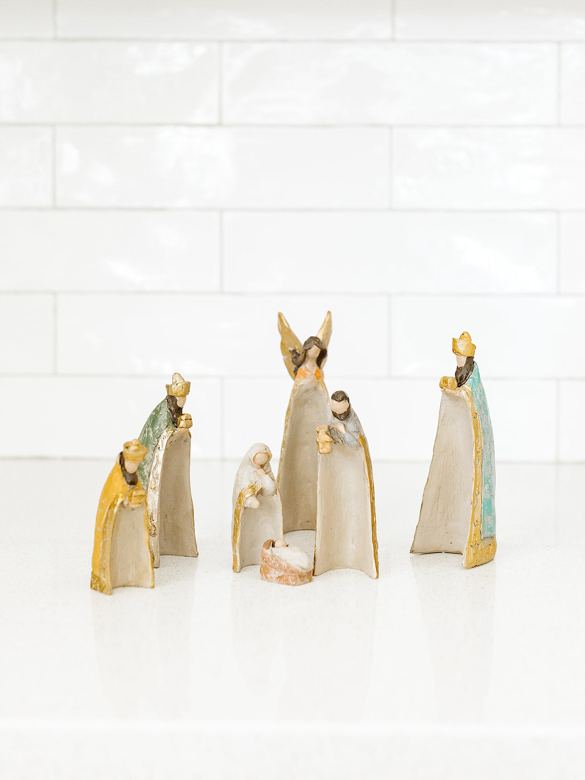 Gold Mixed Nativity - Set of 7 - 6"