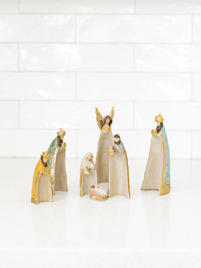 Gold Mixed Nativity - Set of 7 - 6"