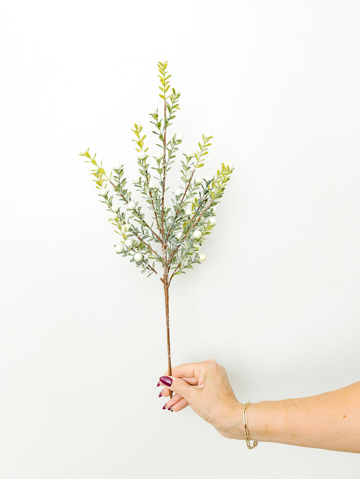 Berry Spray in White - 21”