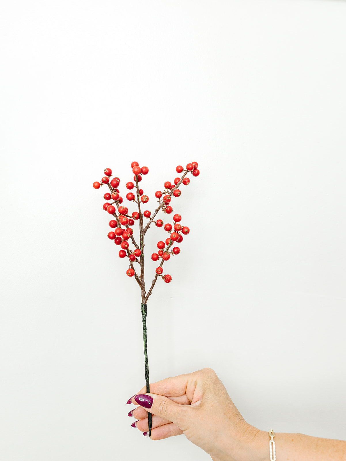 Red Berry Pick - 13"