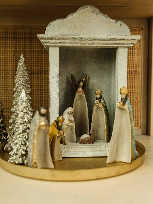 Gold Mixed Nativity - Set of 7 - 6"