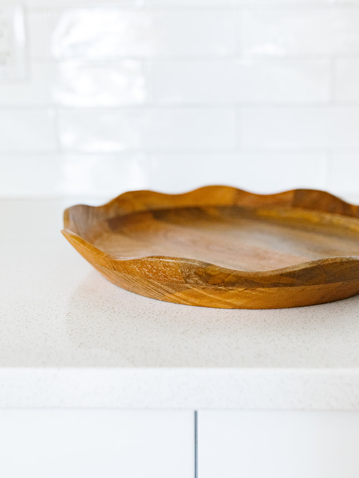 Mango Wood Scalloped Tray - 14.5"