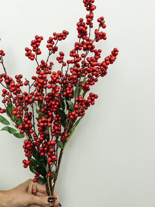 Red Berry Bundle - 30"