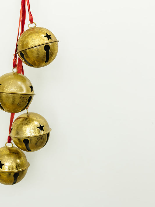 Red Velvet Ribbon Bell Cluster - 18.5"