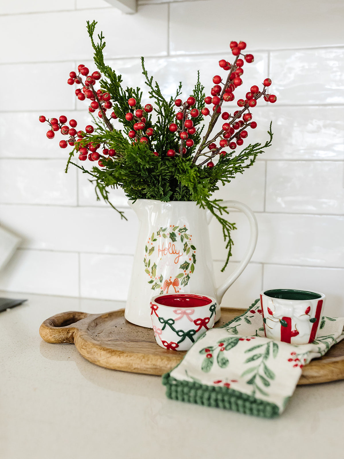 Holly Berry Napkin with Trim - 18" - Set of 4