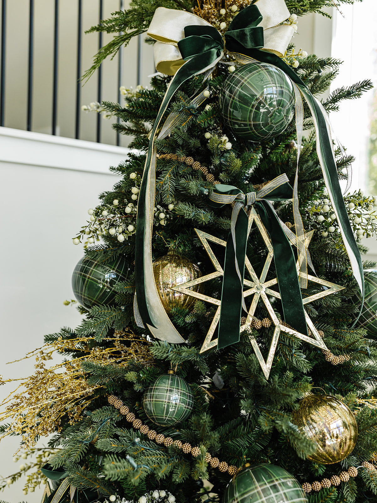 Gold Beaded Garland - 72"