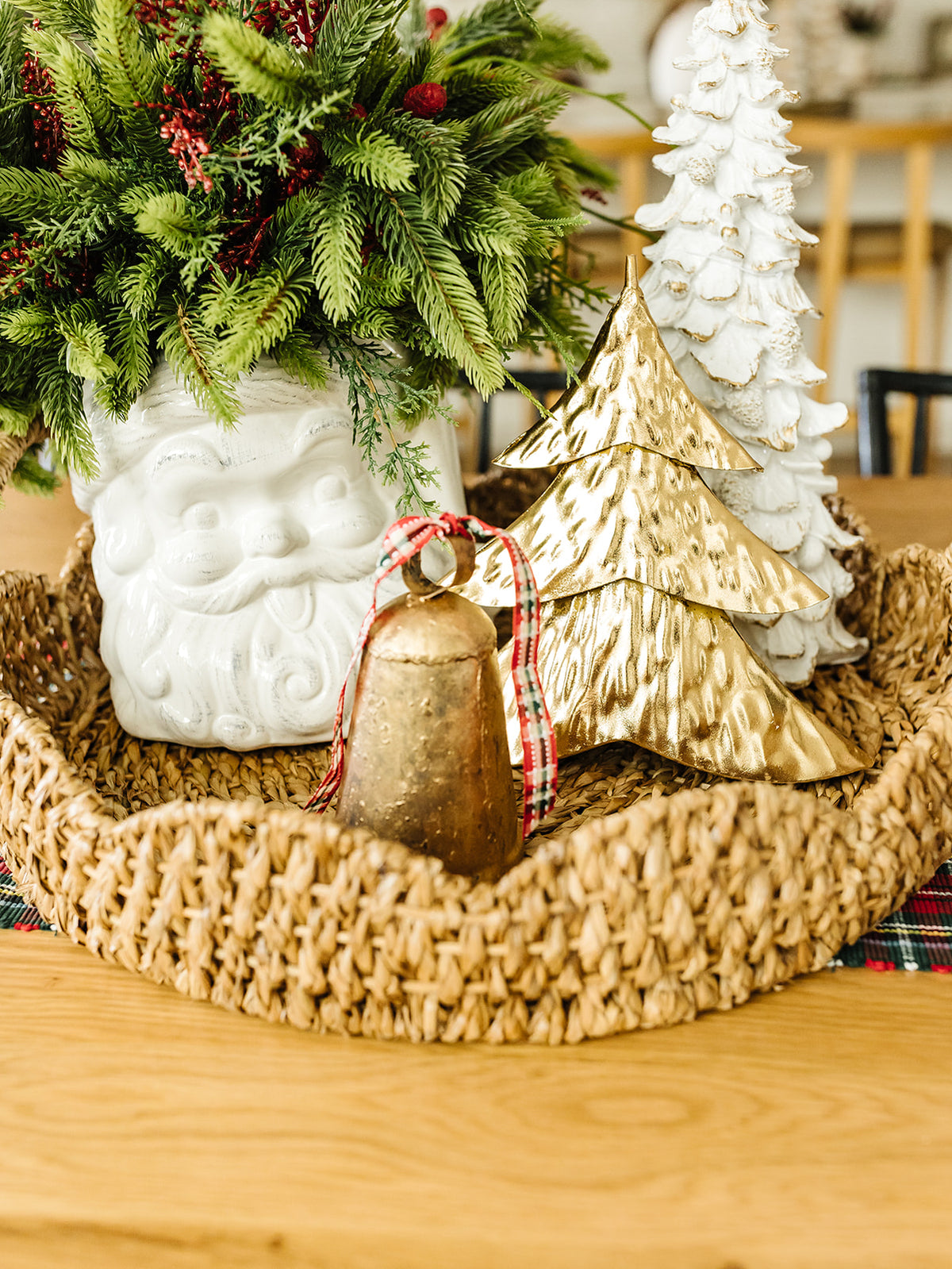Bankuan and Rattan Scalloped Tray Basket - 3 Sizes