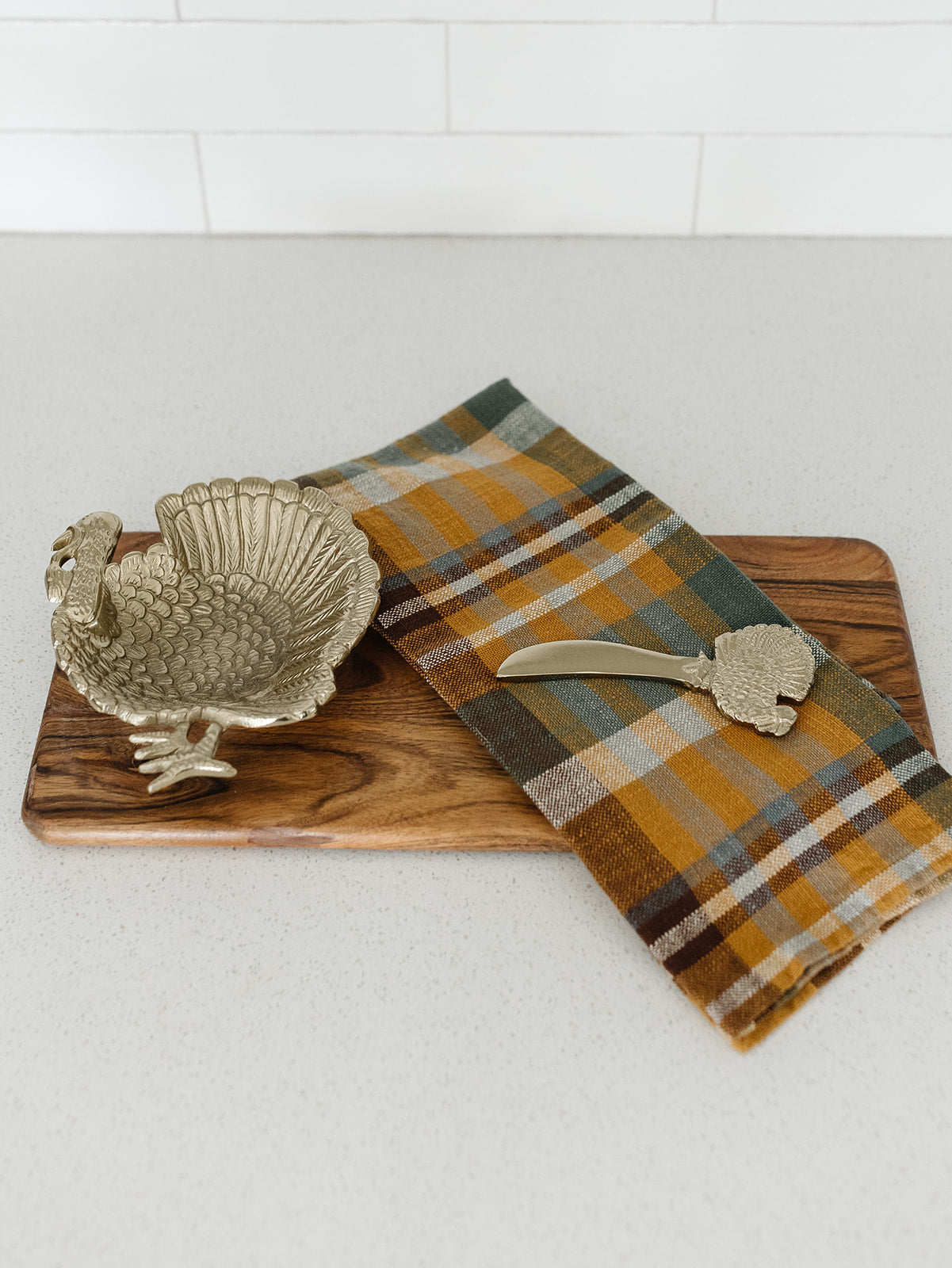 Wood Cheese Tray w/Attached Turkey and Spreader - 16.25"