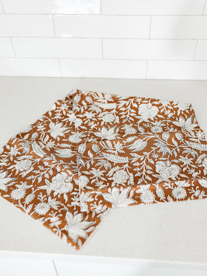 Spice Garden Table Runner