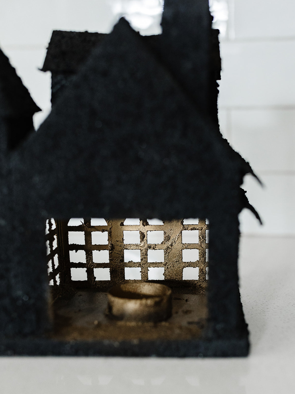 Metal Haunted House - 2 Styles