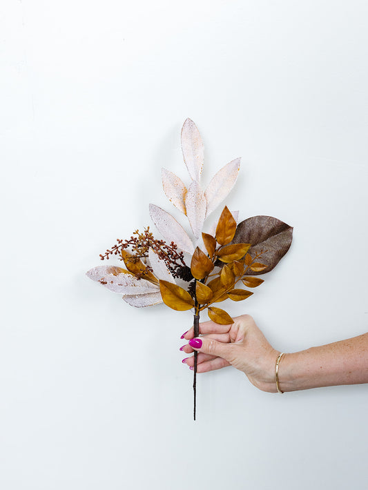 Pinecone Magnolia and Bay Leaf Pick - 16"