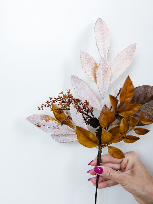 Pinecone Magnolia and Bay Leaf Pick - 16"