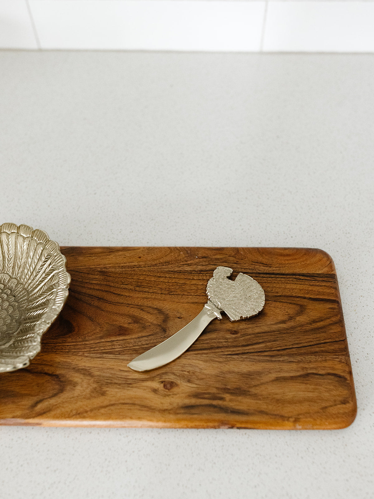 Wood Cheese Tray w/Attached Turkey and Spreader - 16.25"