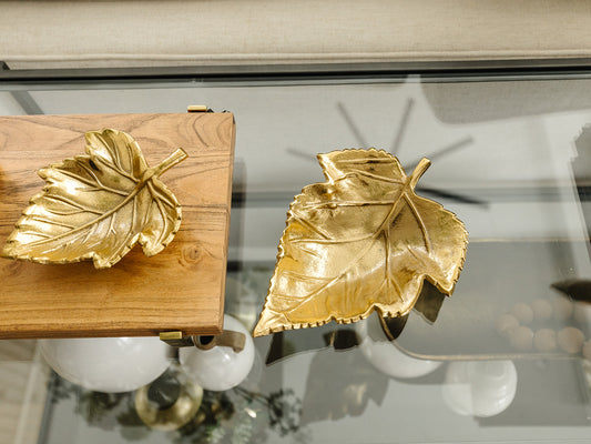 Leaf Brass Tray - 2 Sizes